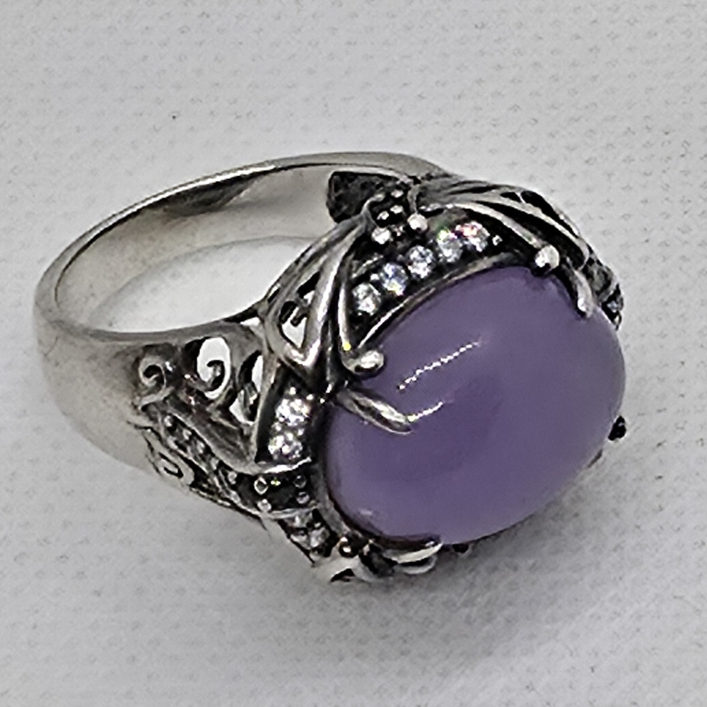 Host Pick EXTREMELY RARE Estate Designer Signed Lilac Jade, White Topaz Ring - Picture 3 of 9
